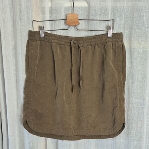 L.L. Bean Green Khaki Mini Skirt W Pockets